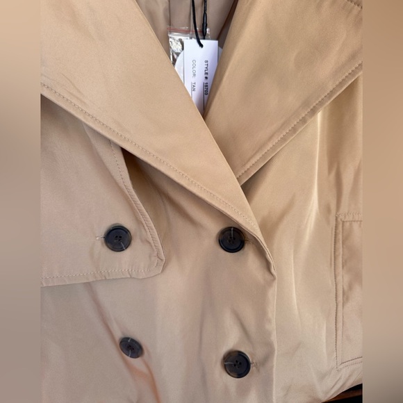 STOOSH Women's Tan Double-Breasted Short Trench Jacket - Picture 7 of 8